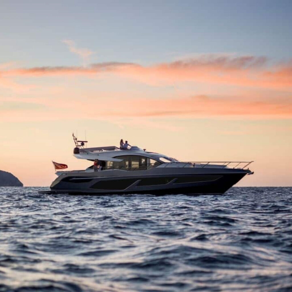 BVR360º branded virtual tour example of a yacht for sale